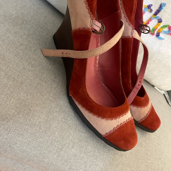 Kenneth Cole - Picture 2 of 3